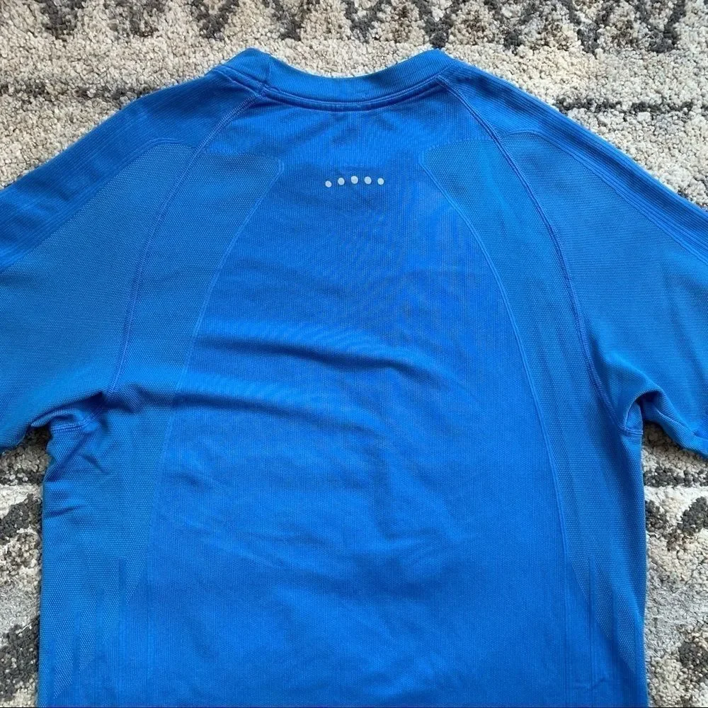 Nike Fit Dry Carolina Blue Vented Short Sleeve Shirt Large